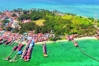 Ungkap Pesona Pulau Derawan, Surga Dunia Bawah Laut Kaltim