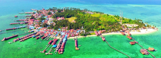 Ungkap Pesona Pulau Derawan, Surga Dunia Bawah Laut Kaltim