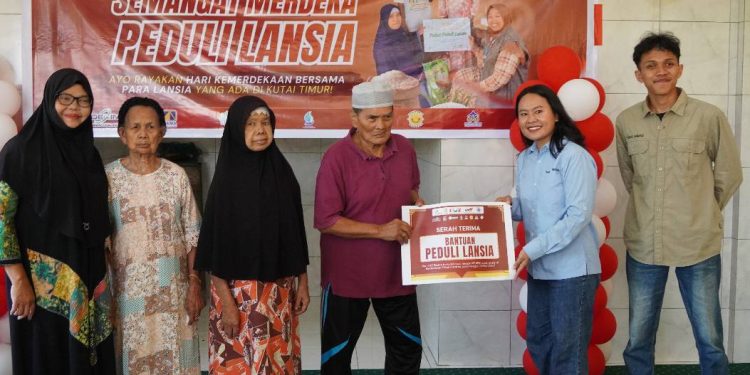 LAZ Swara dan YSH Rayakan Kemerdekaan RI dengan Lansia Kutim
